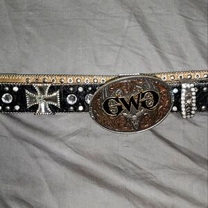 Montana silversmiths belt buckel and rhinestone belt Leather 54 inches long
